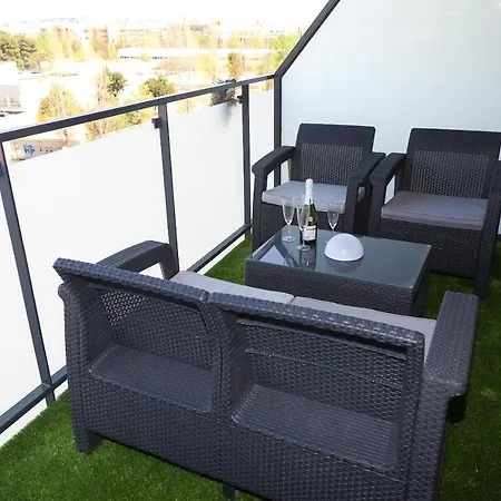 Uhc Residencial Apartment *