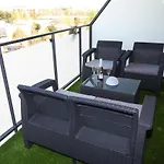 Uhc Residencial Apartamento *